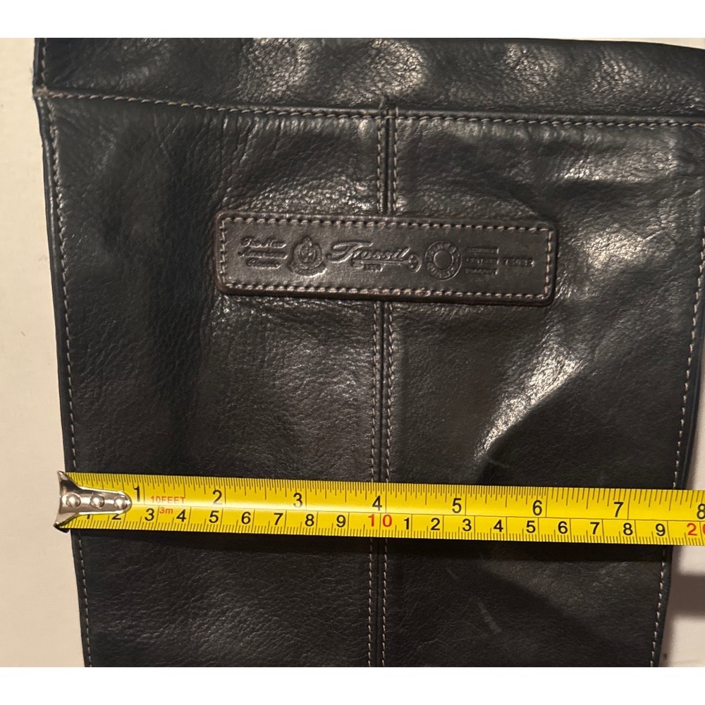 Fossil Black Leather Crossbody Bag Signature Key Charm Organizer 75082 9 x 8 - Picture 15 of 16